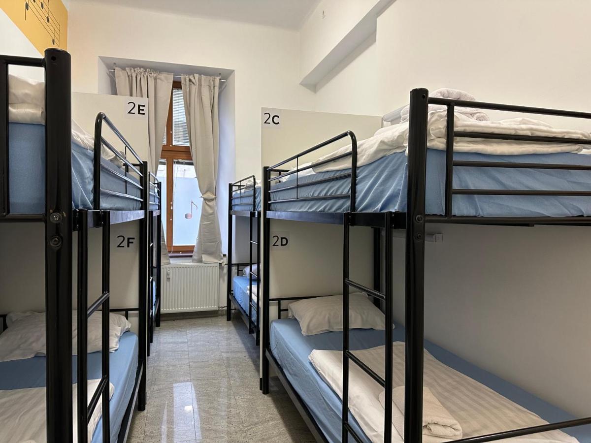 Hostel Opera Ljubljana Bagian luar foto