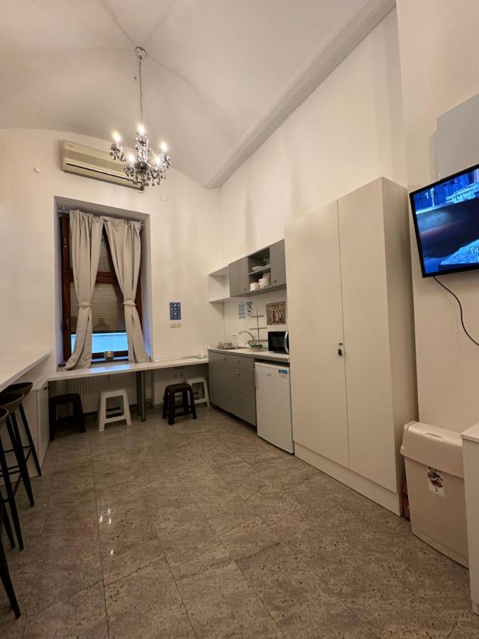 Hostel Opera Ljubljana Bagian luar foto