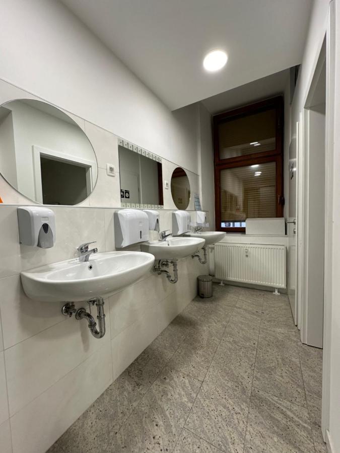 Hostel Opera Ljubljana Bagian luar foto
